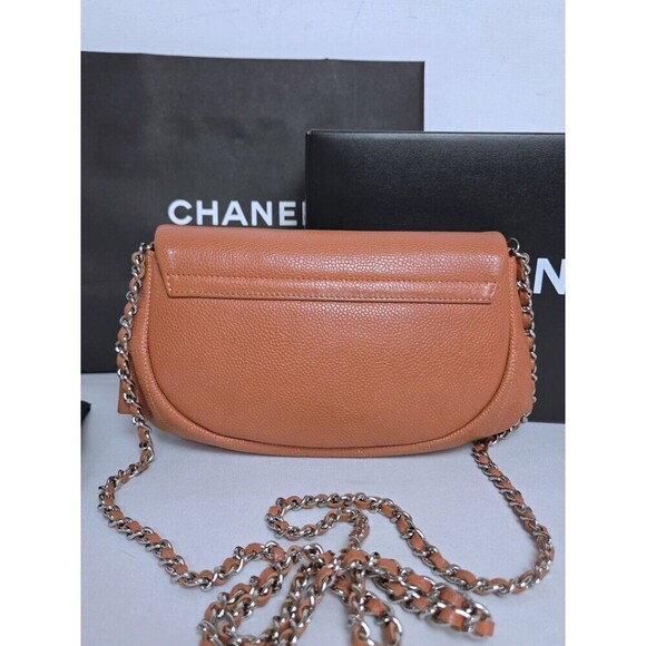 Chanel Half Moon Wallet on Chain Caviar - Picture 2 of 8